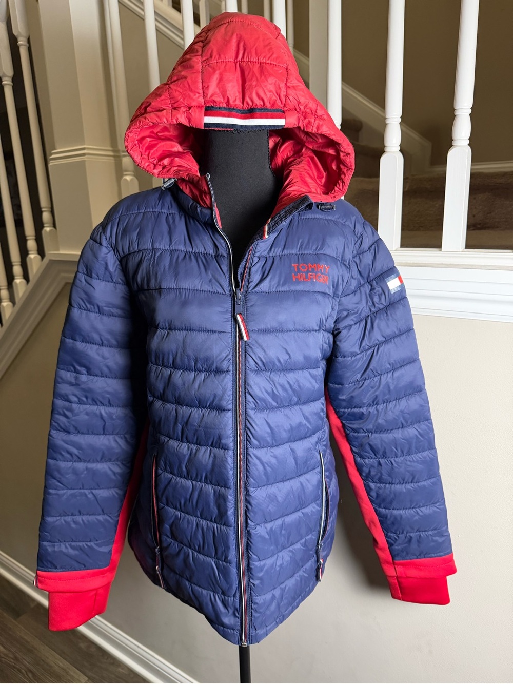 Tommy Hilfiger Womens Navy & Red Puffer Jacket with Hood